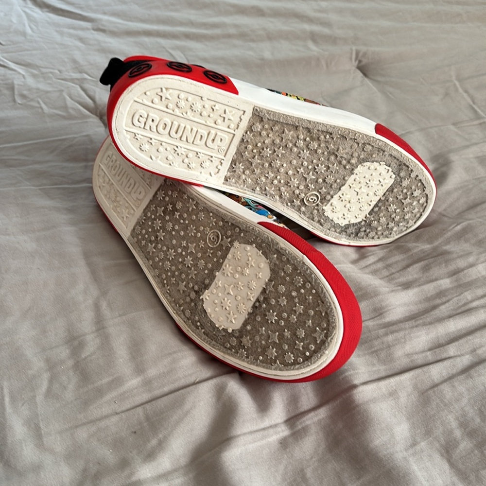 Pokemon Kids GROUNDUP Slip-On Shoes - Red and Multicolor big kids 6 - Picture 8 of 8